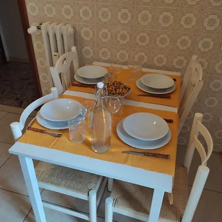 Delizioso Con Terrazzo In Centro-delicious With Terrace * Санремо