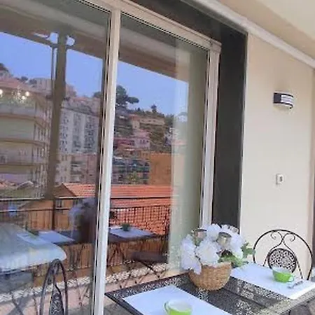 Apartman Delizioso Con Terrazzo In Centro-delicious With Terrace