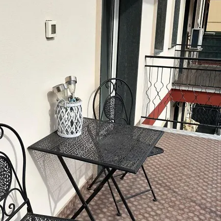 Apartment Delizioso Con Terrazzo In Centro-delicious With Terrace *
