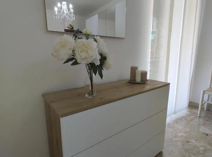 Delizioso Con Terrazzo In Centro-delicious With Terrace * Sanremo