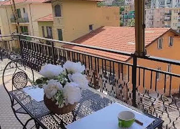 Apartment Delizioso Con Terrazzo In Centro-delicious With Terrace Sanremo